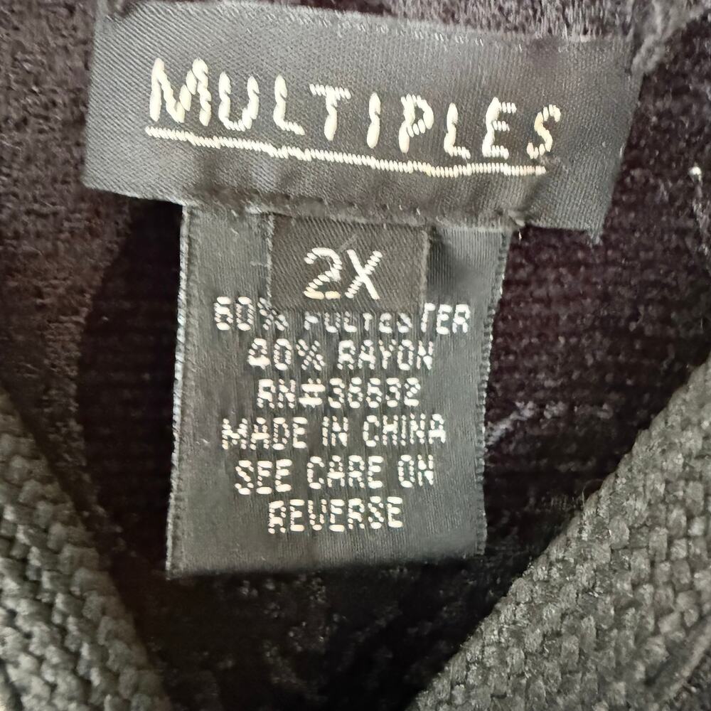 Multiples Black Gray Scroll Size 2x Tapestry Jack… - image 3